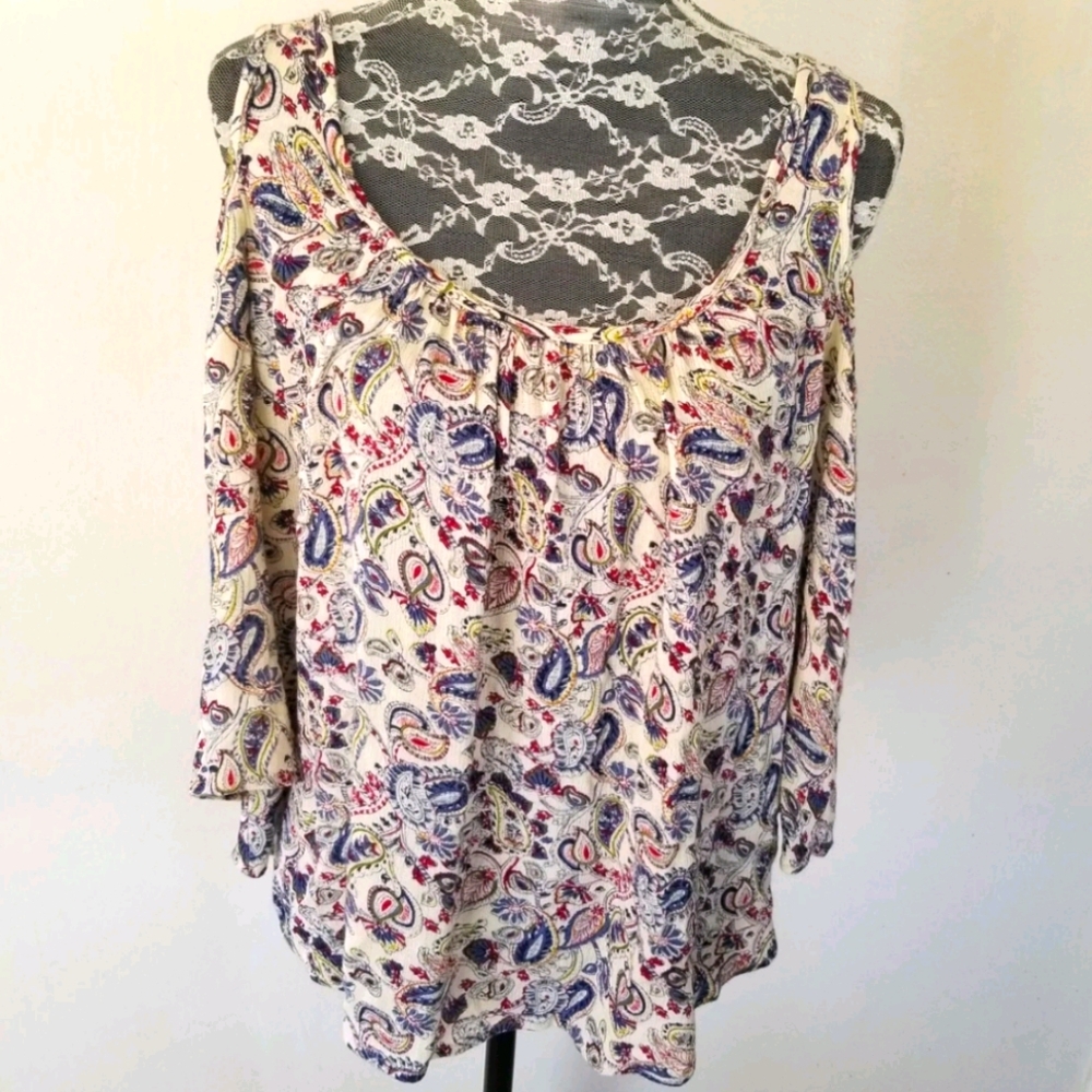 Shyanne Cold Shoulder Top